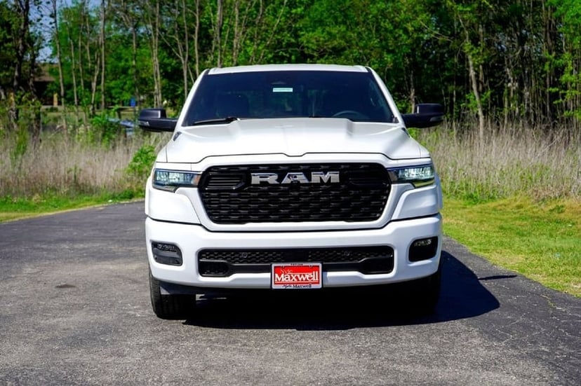 2026 Ram 1500 - Image 2