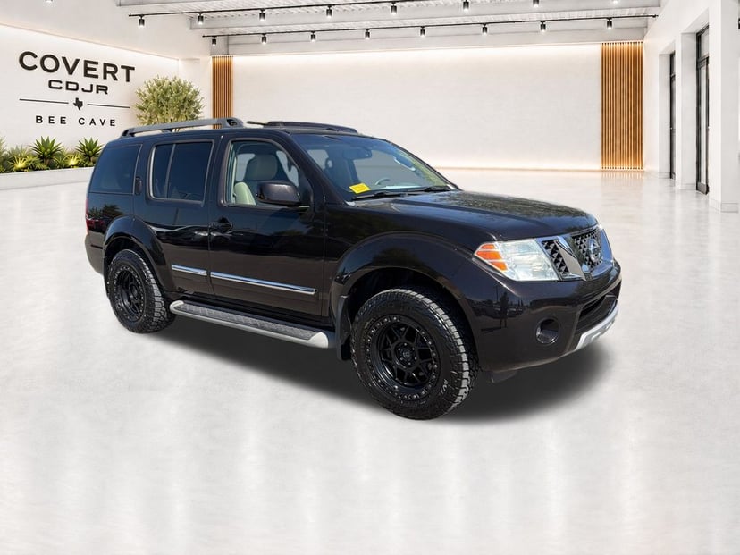 2012 Nissan Pathfinder - Image 1