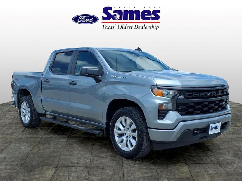 2023 Chevrolet Silverado 1500 - Image 2