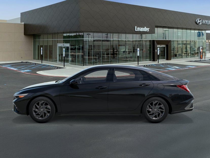 2026 Hyundai Elantra - Image 2