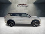 2023 Mitsubishi Outlander - Preview 8