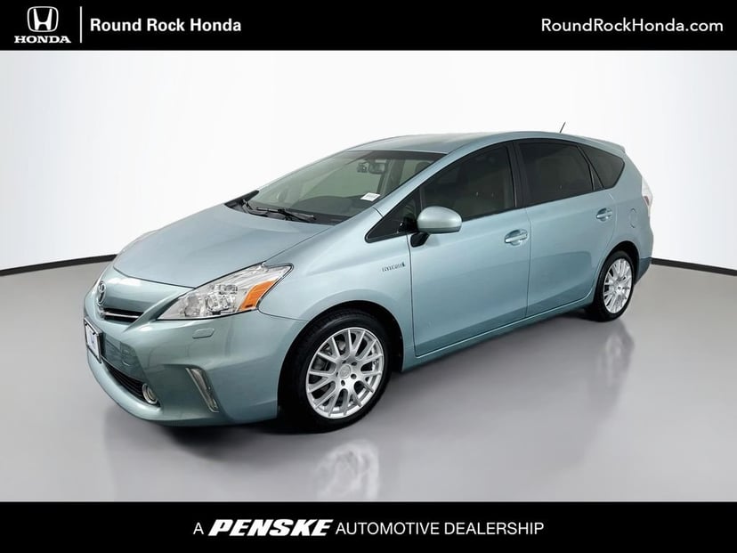 2014 Toyota prius-v - Image 1