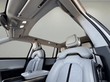 2024 Rivian R1S - Preview 13