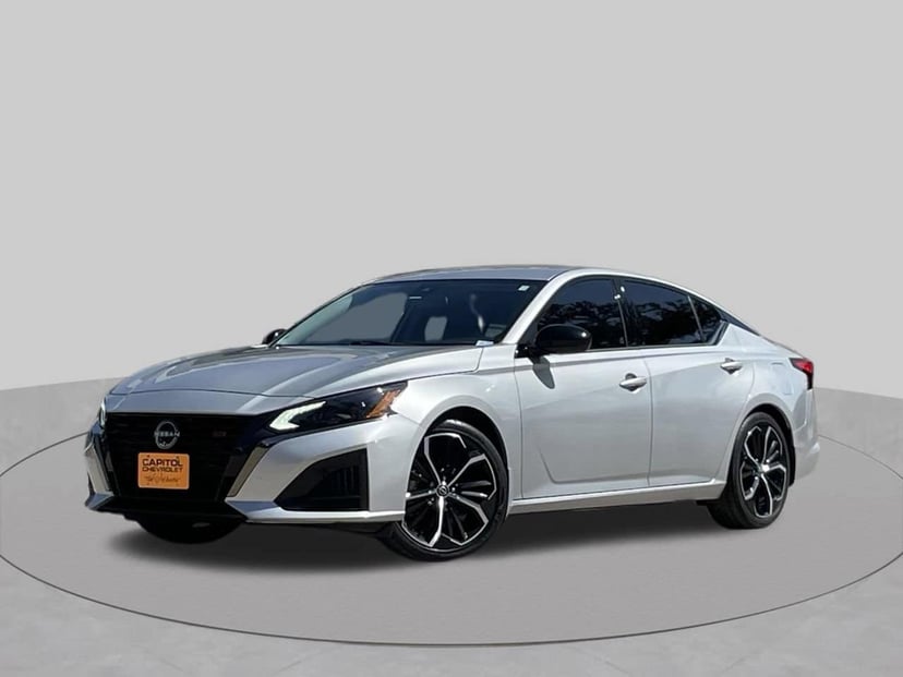 2023 Nissan Altima - Image 1