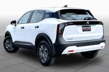 2026 Nissan Kicks MPV - Image 2