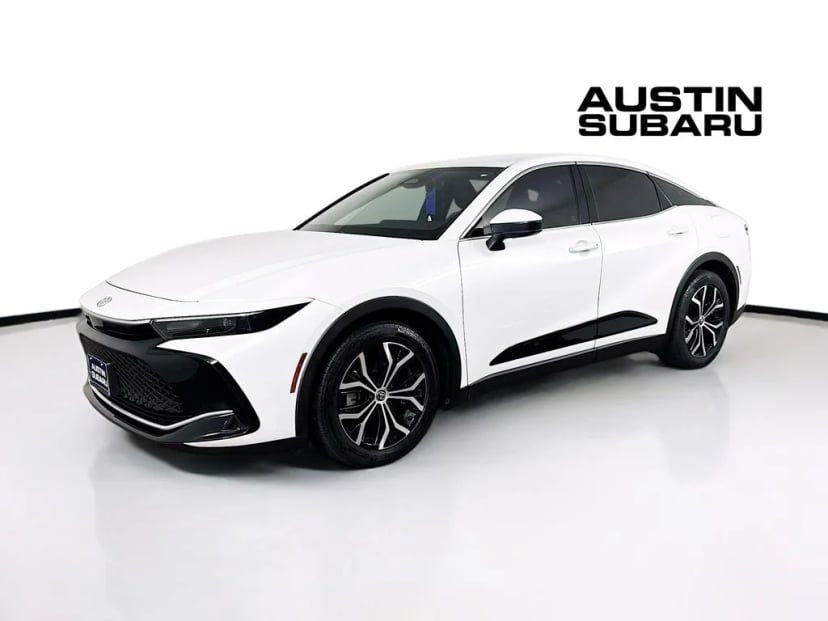 2023 Toyota Crown - Image 2