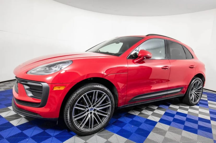 2024 Porsche Macan - Image 1