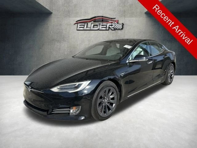 2020 Tesla Model S - Image 2