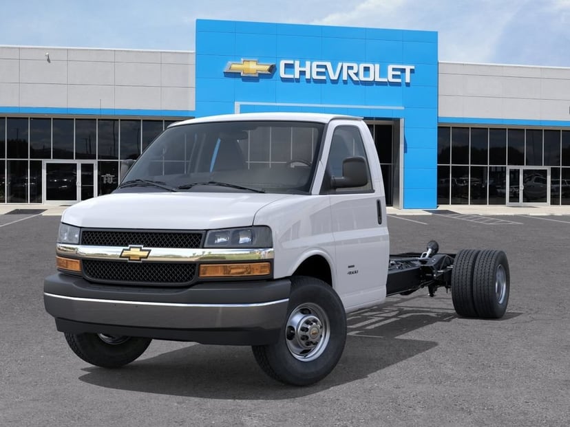 2026 Chevrolet Express Cutaway - Image 1