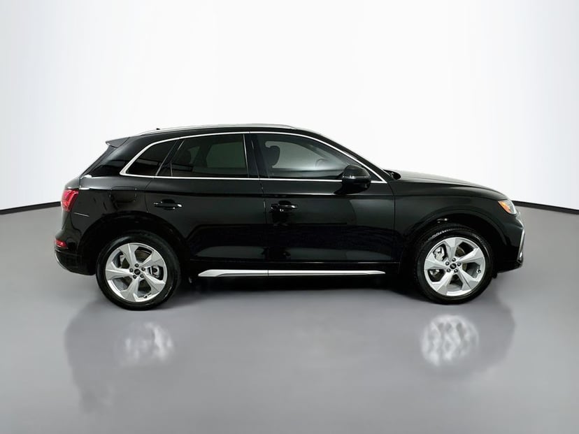 2024 Audi Q5 - Image 1