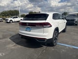 2026 Volkswagen Atlas Cross Sport - Preview 6