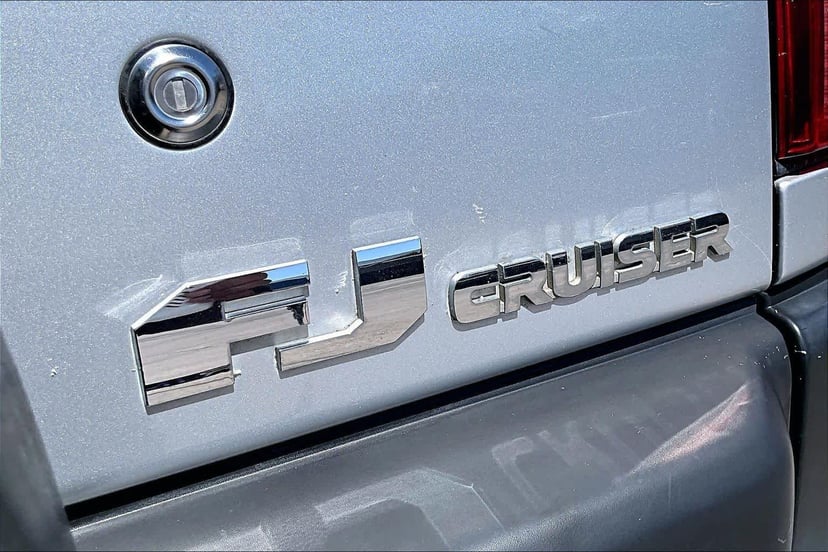 2008 Toyota FJ Cruiser - Image 2
