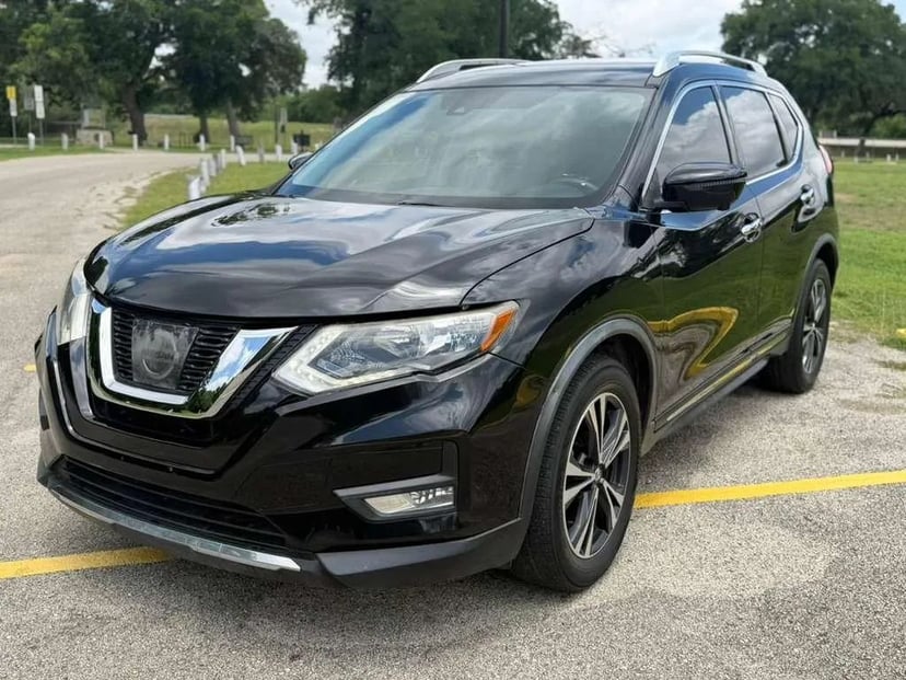 2018 Nissan Rogue - Image 1