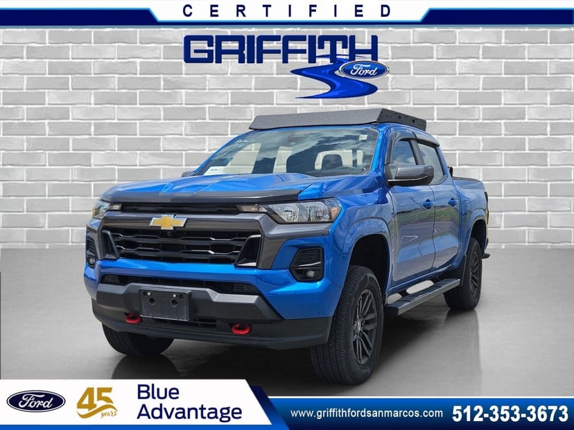 2024 Chevrolet Colorado - Image 2