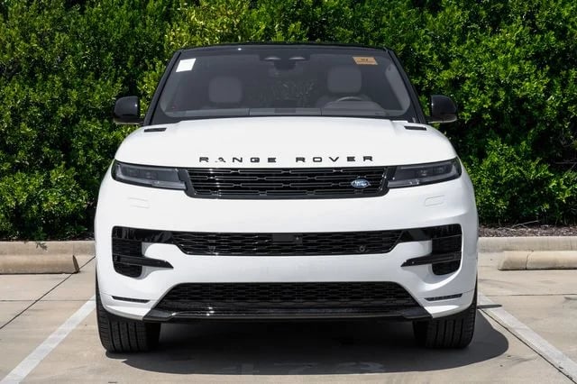 2026 Land Rover Range Rover Sport - Image 3