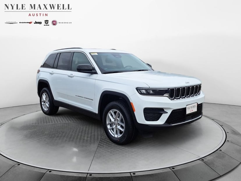 2025 Jeep Grand Cherokee Laredo X - Image 1