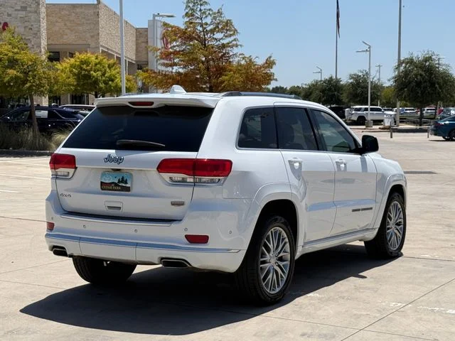 2018 Jeep Grand Cherokee - Image 2