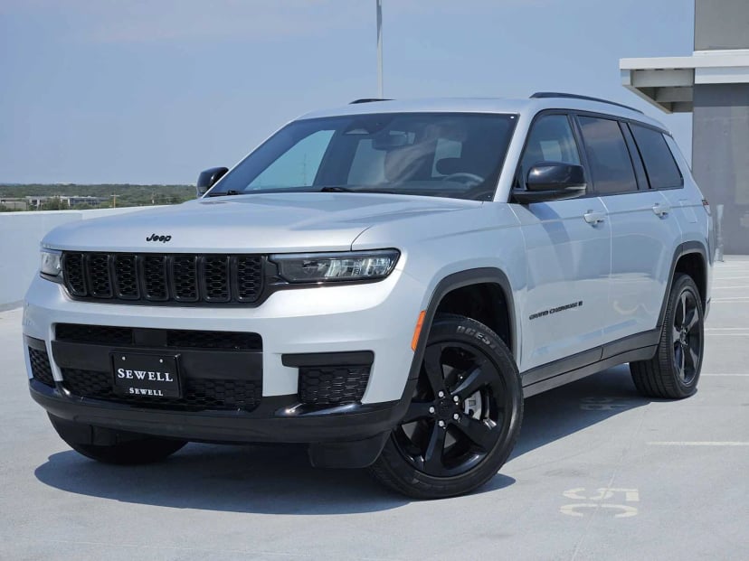 2023 Jeep Grand Cherokee L - Image 1