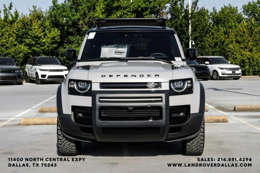 2026 Land Rover Defender - Image 2