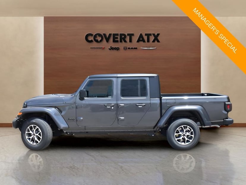 2025 Jeep Gladiator - Image 2