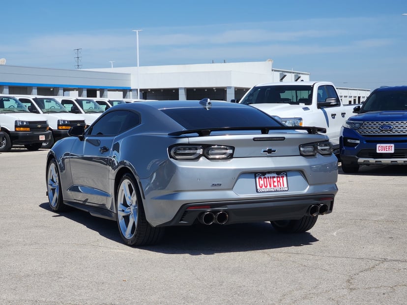 2024 Chevrolet Camaro - Image 3