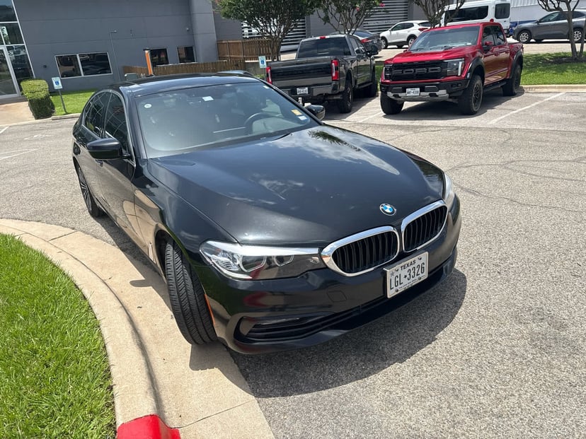 2018 BMW 530i - Image 2