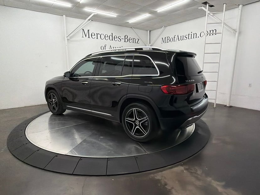 2026 Mercedes-Benz GLB - Image 2
