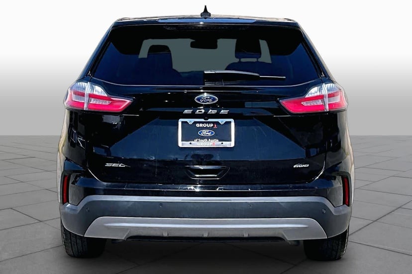 2022 Ford Edge - Image 3