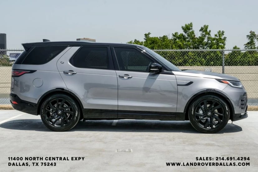 2025 Land Rover Discovery - Image 2