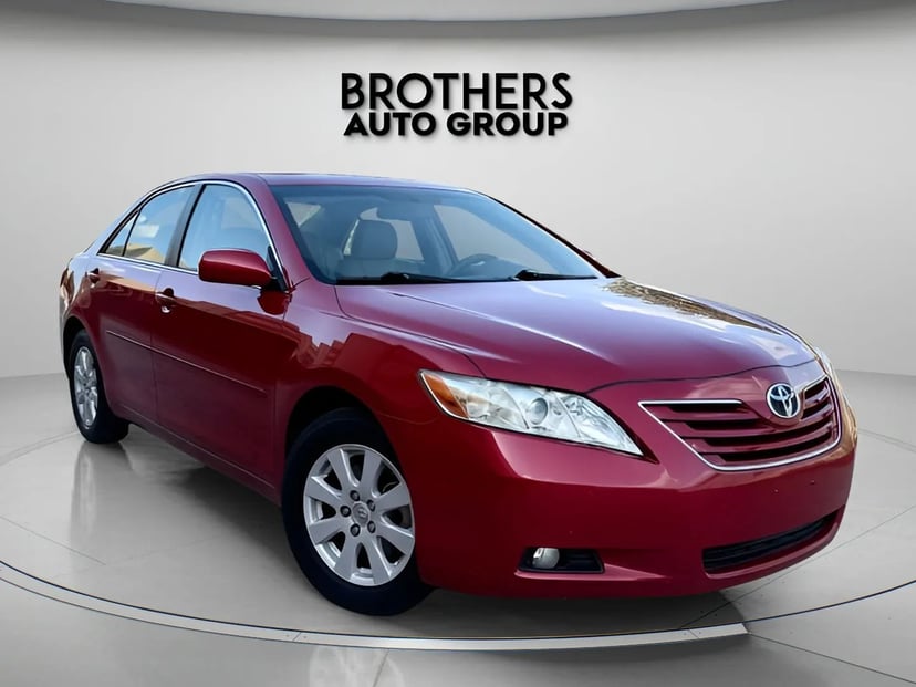 2008 Toyota Camry - Image 2