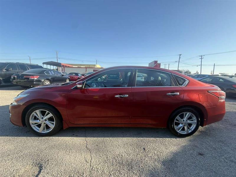 2015 Nissan Altima - Image 1