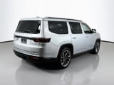 2022 Jeep Wagoneer - Preview 5