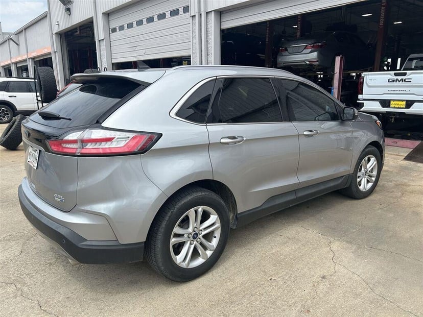 2020 Ford Edge - Image 3