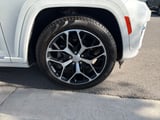 2023 Jeep Grand Cherokee - Preview 13
