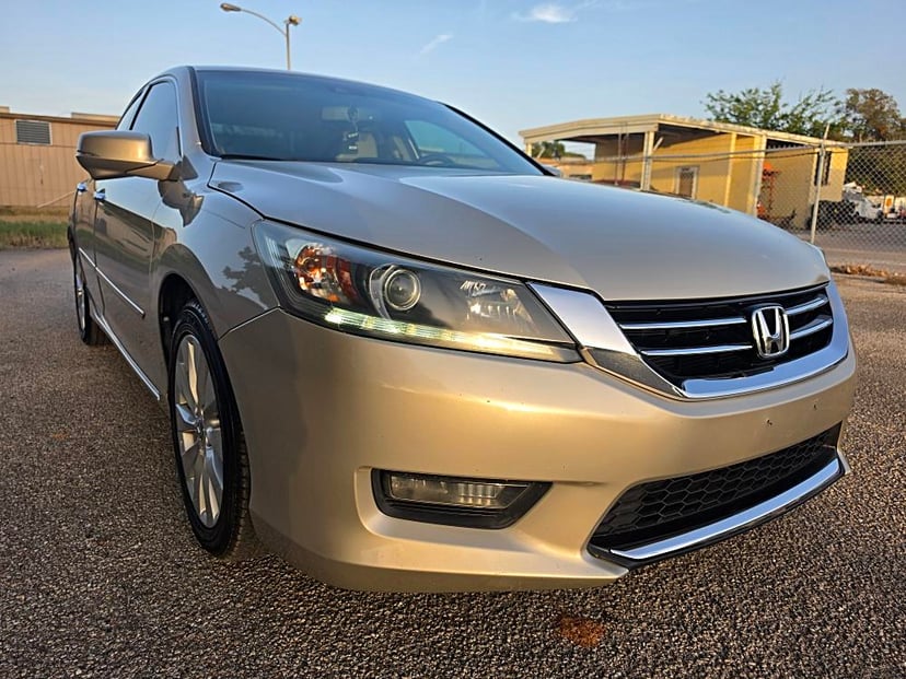 2015 Honda Accord - Image 1