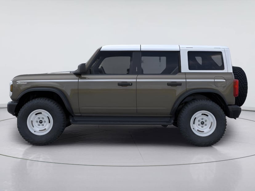 2026 Ford Bronco - Image 3
