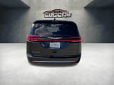 2023 Chrysler Pacifica - Preview 4