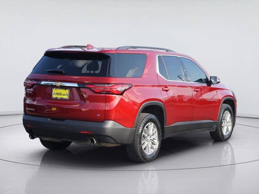 2023 Chevrolet Traverse - Image 3