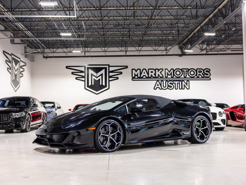 2023 Lamborghini Huracan - Image 1