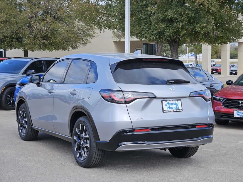 2027 Honda HR-V - Image 2