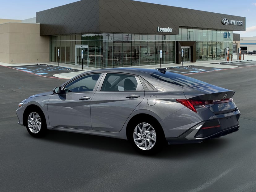 2026 Hyundai Elantra - Image 2