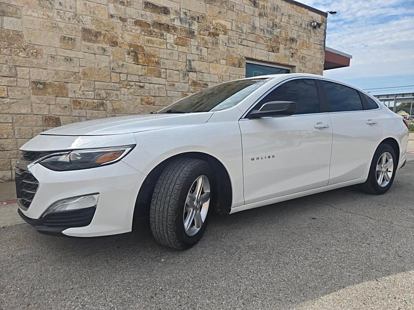 2020 Chevrolet Malibu - Image 1