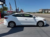 2017 Hyundai Elantra - Preview 4