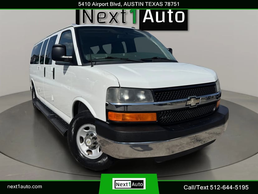 2014 Chevrolet Express - Image 3
