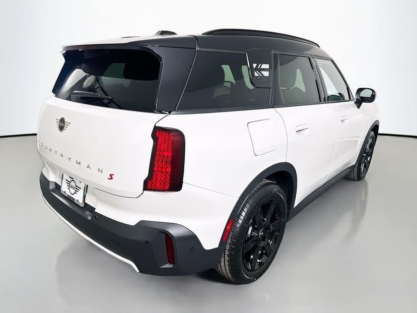 2027 MINI Countryman - Image 3
