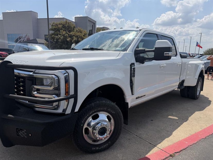 2023 Ford F-350 - Image 1