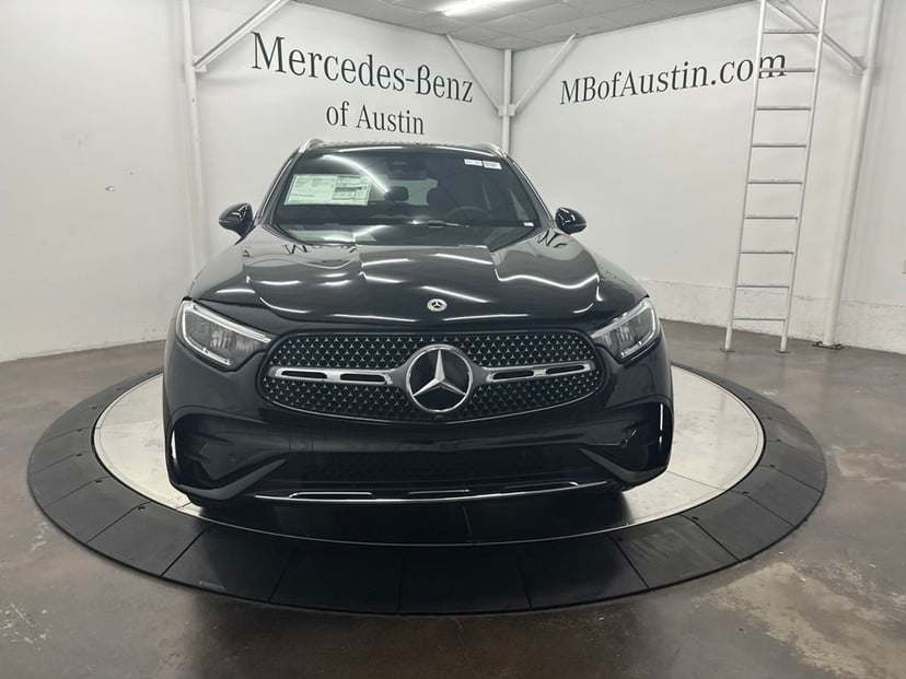 2026 Mercedes-Benz GLC - Image 3