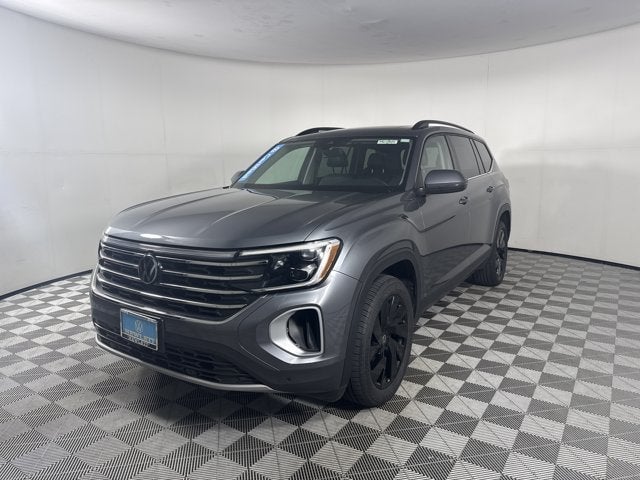 2024 Volkswagen Atlas - Image 1