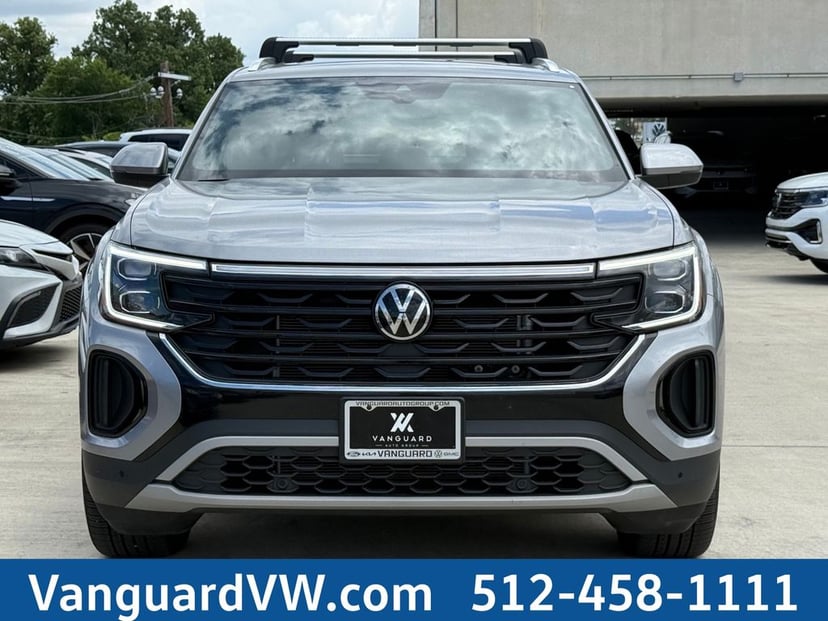 2026 Volkswagen Atlas Cross Sport - Image 2