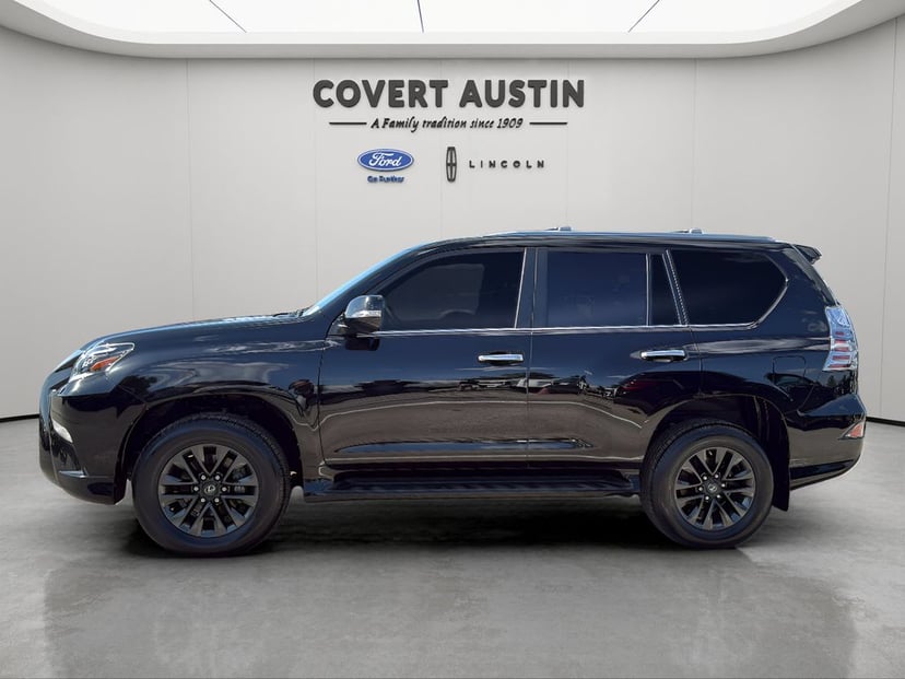 2023 Lexus GX - Image 2